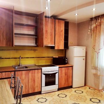 Василя Касіяна вул., 2/1