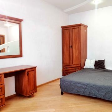 Василя Касіяна вул., 2/1