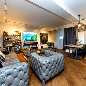 Павла Тичини просп., 16/2