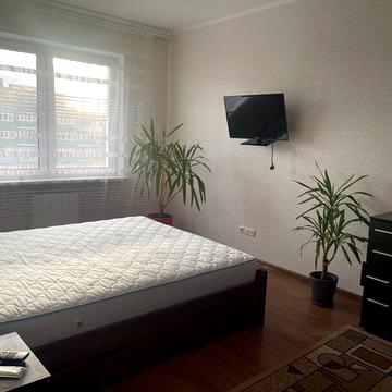 Софії Русової вул., 7