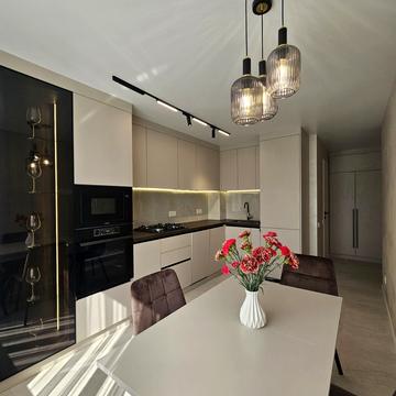 Білогірська вул., 1-Д