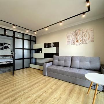 Деміївська вул., 16