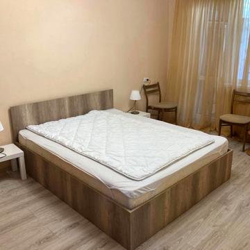 Олени Кульчицької вул., 11