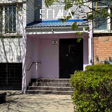 Державності вул., 28 к3