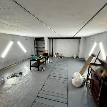 Мисливська вул., 20