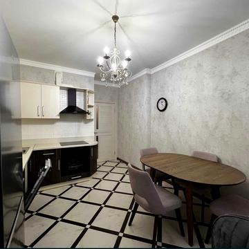 Деміївська вул., 14