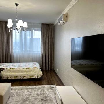 Деміївська вул., 14