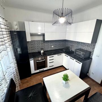 Софії Русової вул., 7