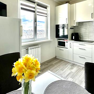 Ревуцького вул., 10/2