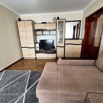 Зарічанська вул., 32