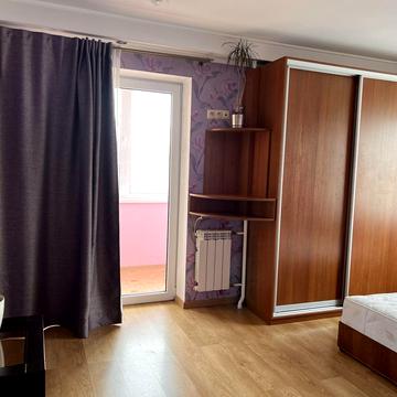 Кавказька вул., 11