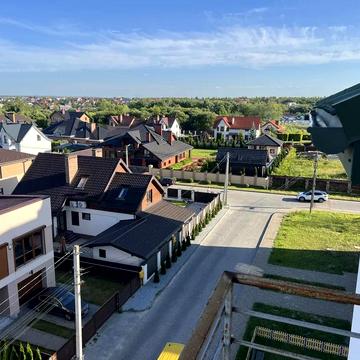 Степана Бандери вул., 11