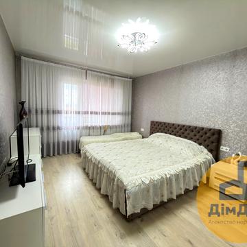 Ревуцького вул., 7