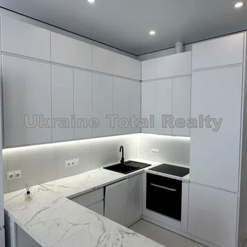 Андрія Верхогляда вул. (Михайла Драгомирова), 14-А