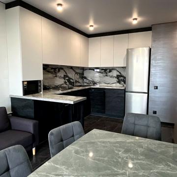 Флотська вул., 10-Б