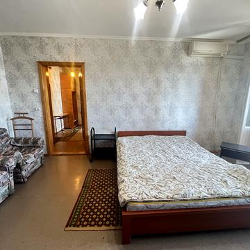 Ревуцького вул., 18-А