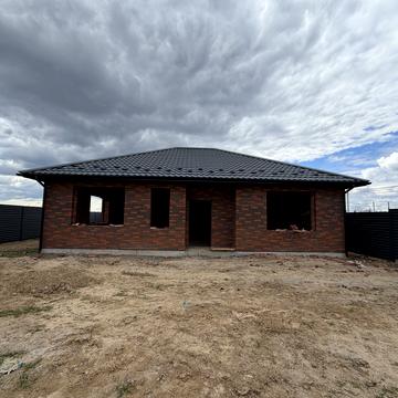 Грушевського вул., 46