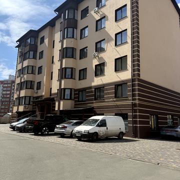 Боголюбова вул., 27