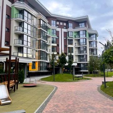 Радистів вул., 40-Г