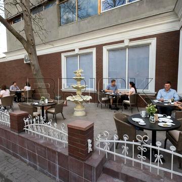 Василя Порика просп., 13