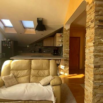 Вівчаренка, 1а