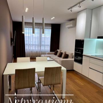 Голосіївський просп. (40-річчя Жовтня), 60