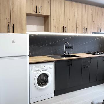 Леоніда Каденюка вул., 20-А