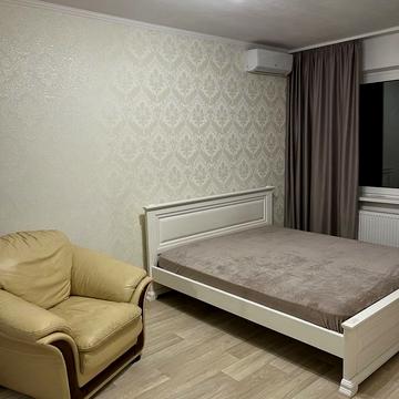 Милославська вул., 2-В