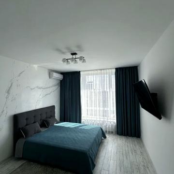 Під Голоском вул., 24