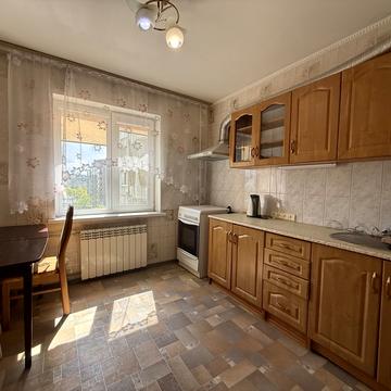 Набережна Перемоги вул., 124