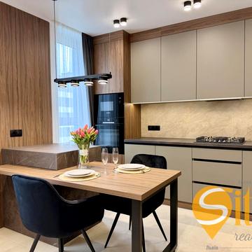 Топольна вул., 4-Б