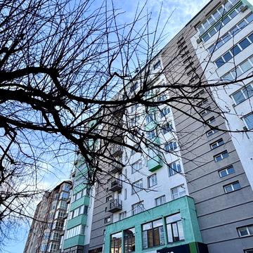 Бельведерська вул., 23