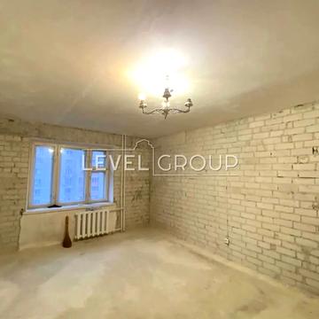 Урлівська вул., 4