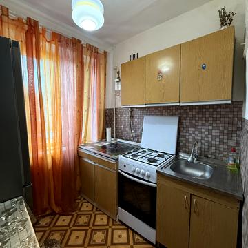 Олександра Довженка вул., 8/1