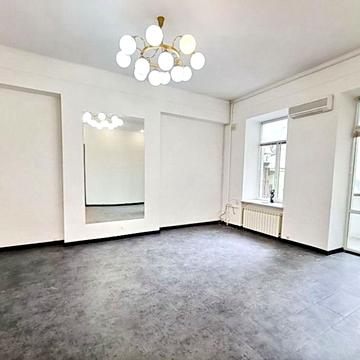 Велика Васильківська вул. (Червоноармійська), 43/16