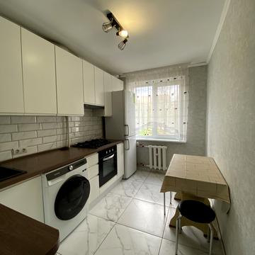 Сергія Скальда вул. (Комарова), 28