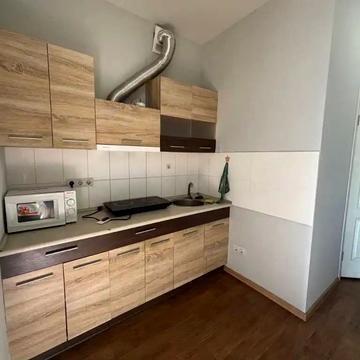 Коксова вул., 16