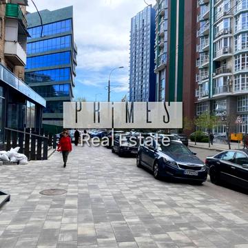 Академіка Філатова вул., 1/22