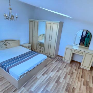 Івана Огієнка вул. (), 11