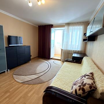 Бориспільська вул., 6