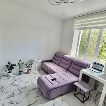 Леоніда Жаботинського вул. (Правди), 7