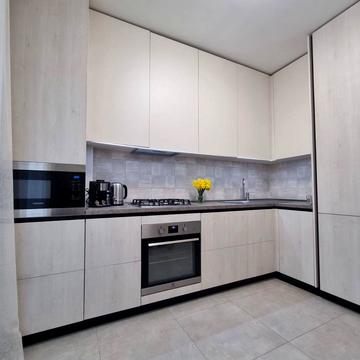 Фріца Гленца вул., 22