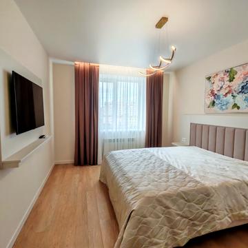 Олександрівська вул., 5