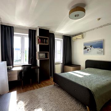 Почайнинська вул., 25/49