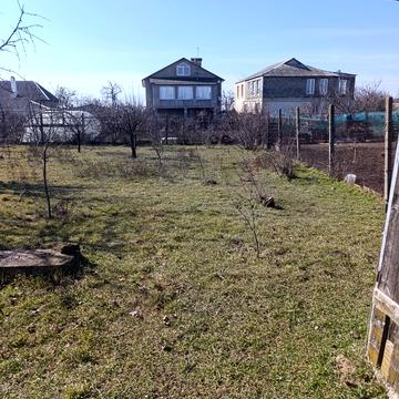 Виноградна, 14