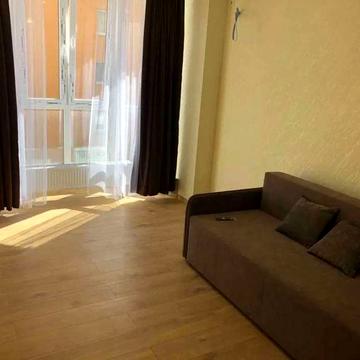 Героїв Небесної Сотні просп., 26/13