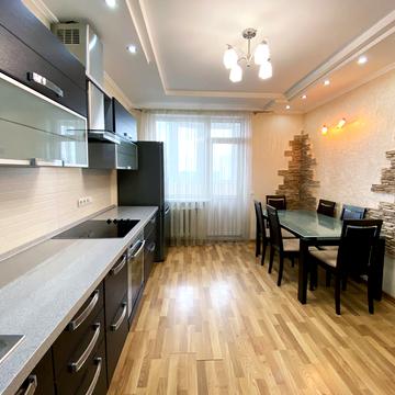 Феодосійський пров., 14