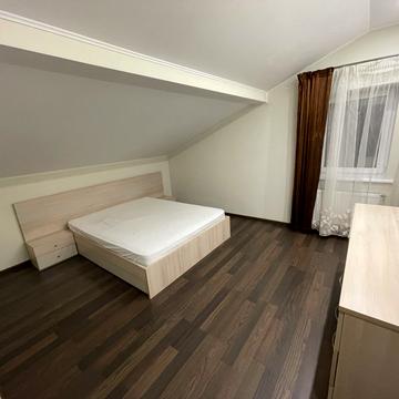 Добробутна вул., 17