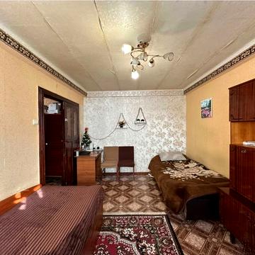 Михайла Грушевського вул., 6