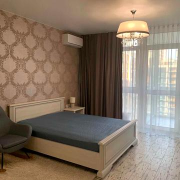 Предславинська вул., 53